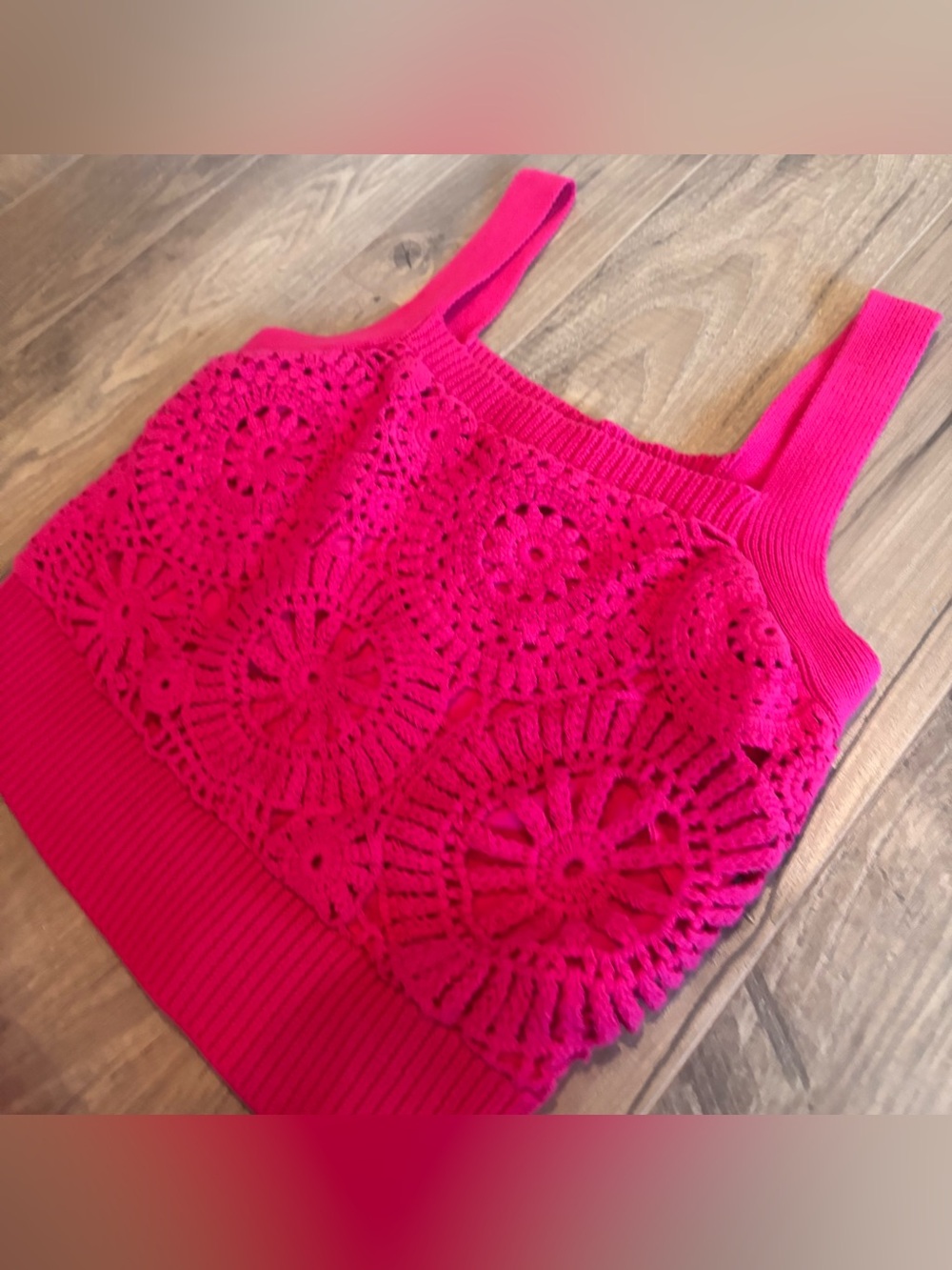 House of Harlow 1960 NWT Hot Pink Crochet Two-Piece Set Size Small - Picture 4 of 8